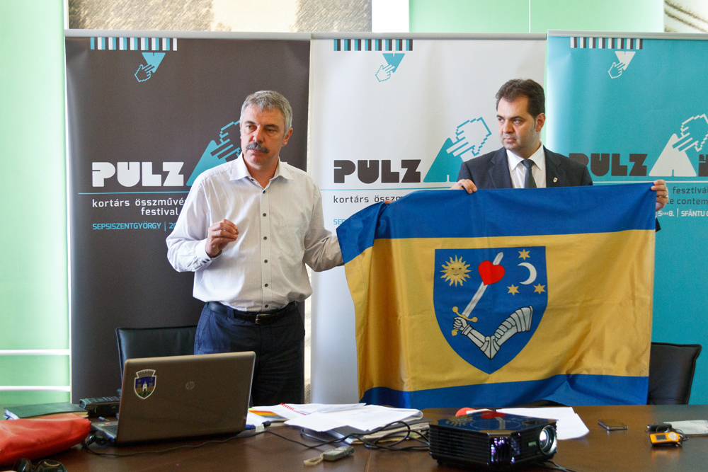 Jogilag megsemmisítették Kovászna megye zászlaját